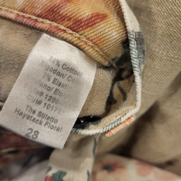 Floral Low Rise Jeans - Picture 8 of 8